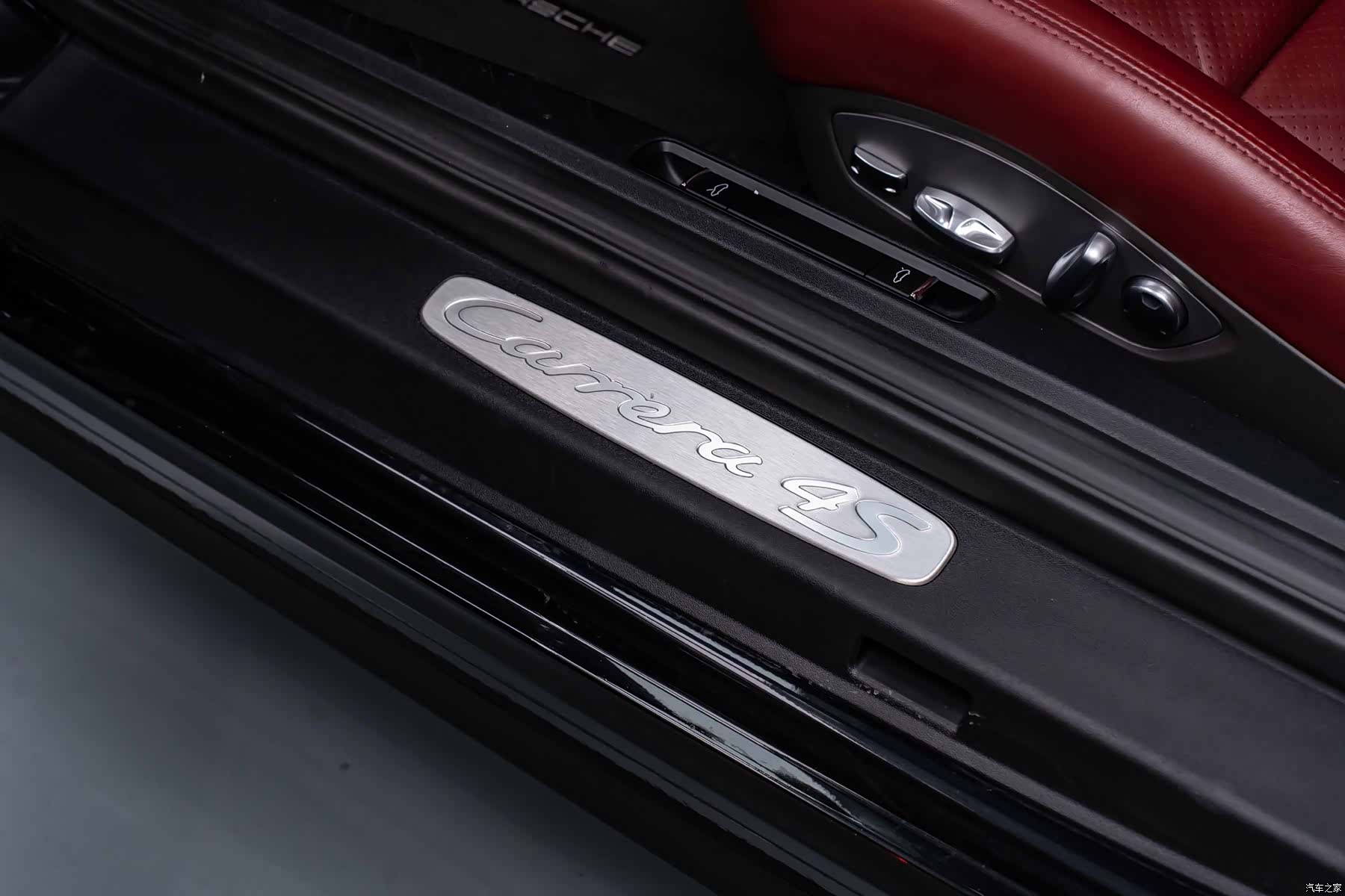 Porsche 911, 2017 18