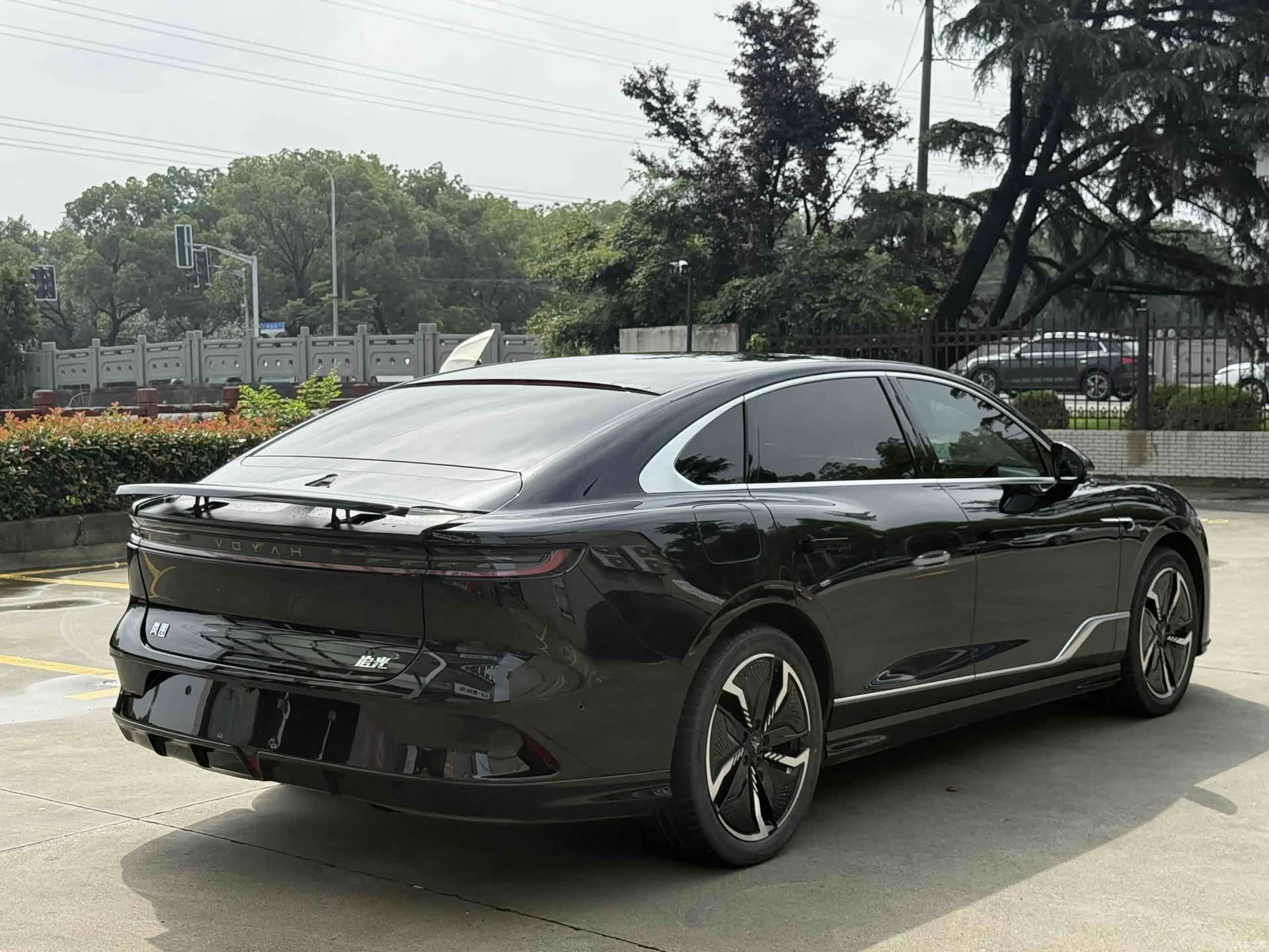 Voyah Passion, 2023 12