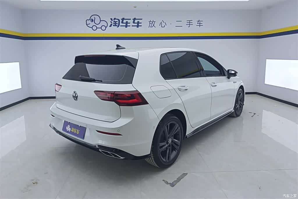 Volkswagen Golf, 2024 3