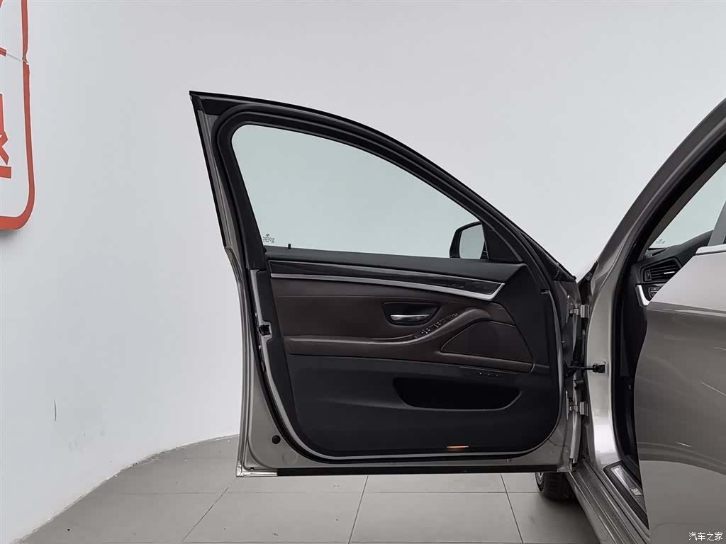 BMW 5 Series, 2014 8