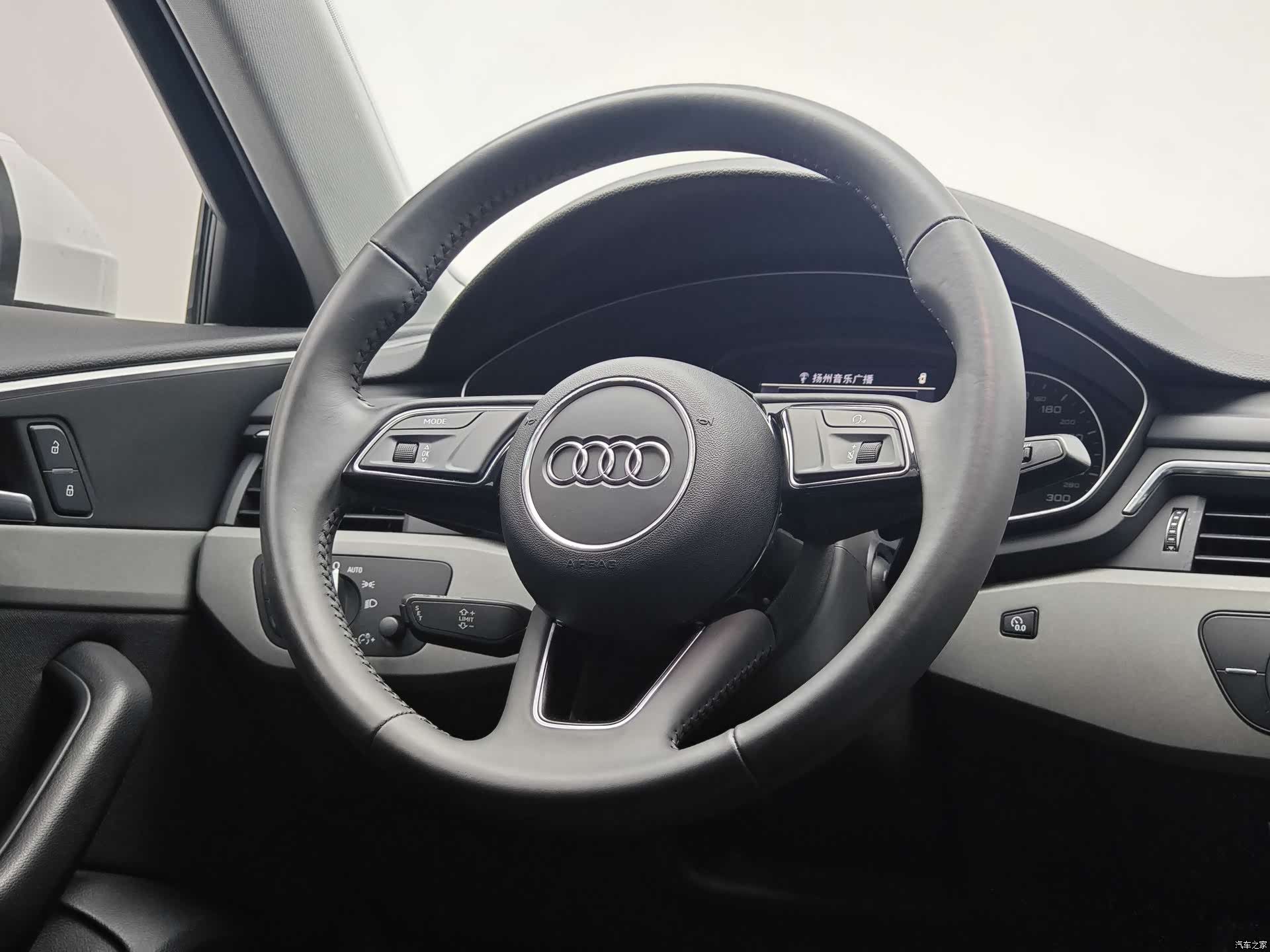 Audi A4L, 2017 9