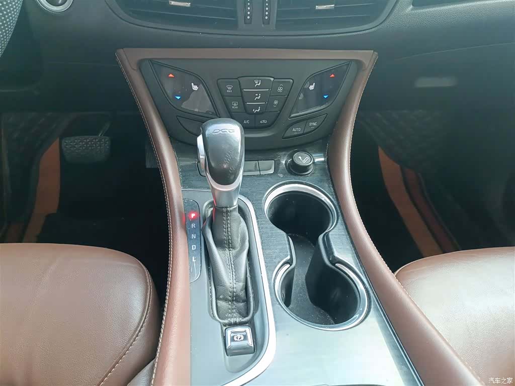 Buick Envision Plus, 2018 10