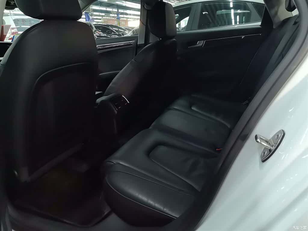Audi A4L, 2016 14