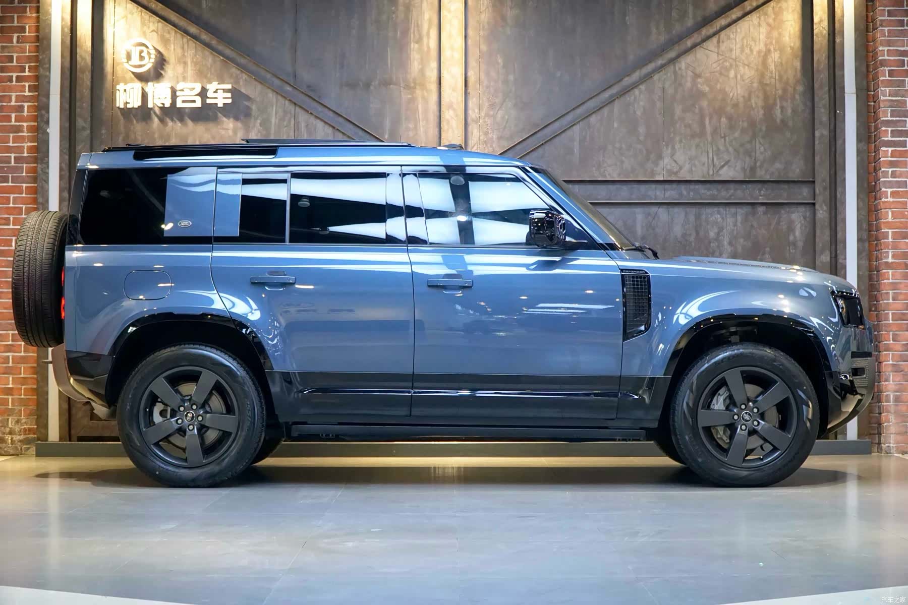 Land Rover Defender, 2021 21