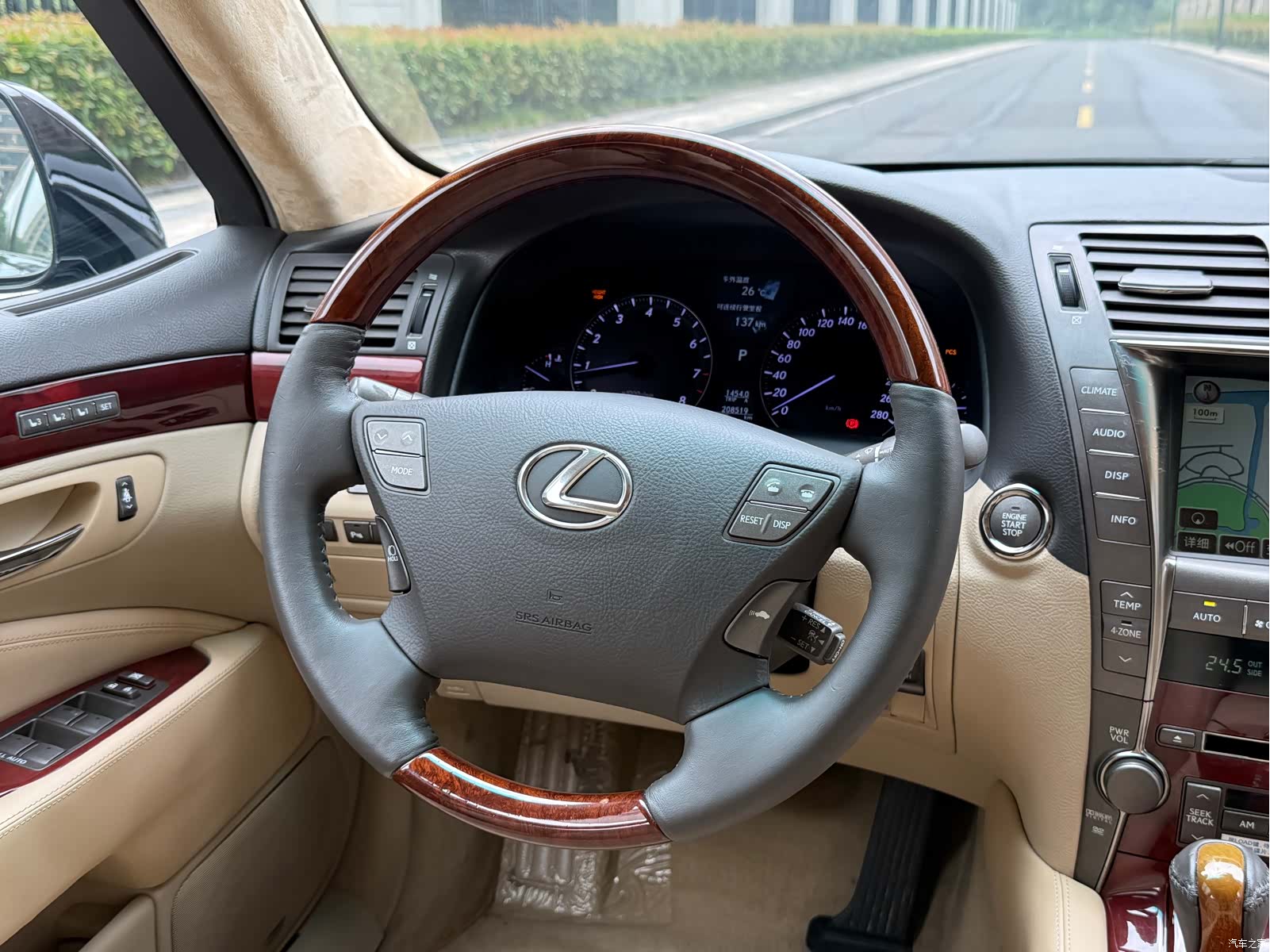 Lexus LS, 2009 12