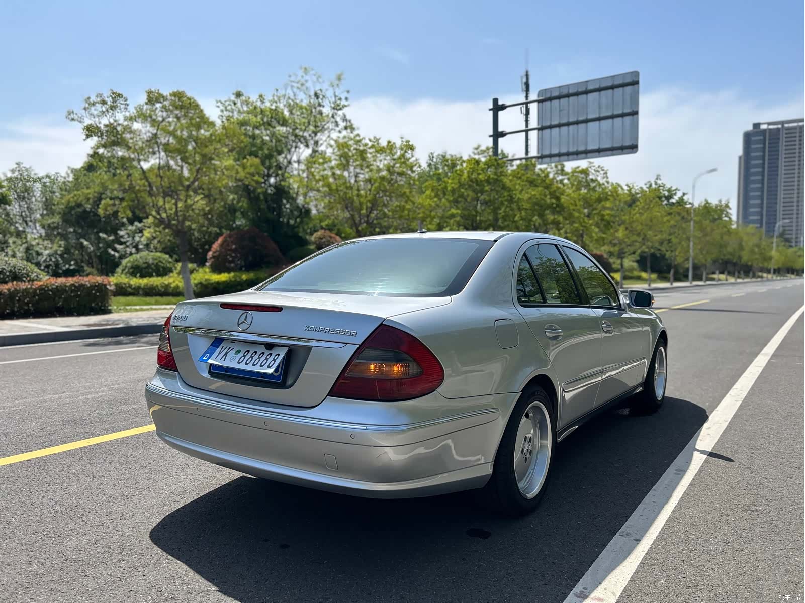 Mercedes-Benz E-Class, 2008 6