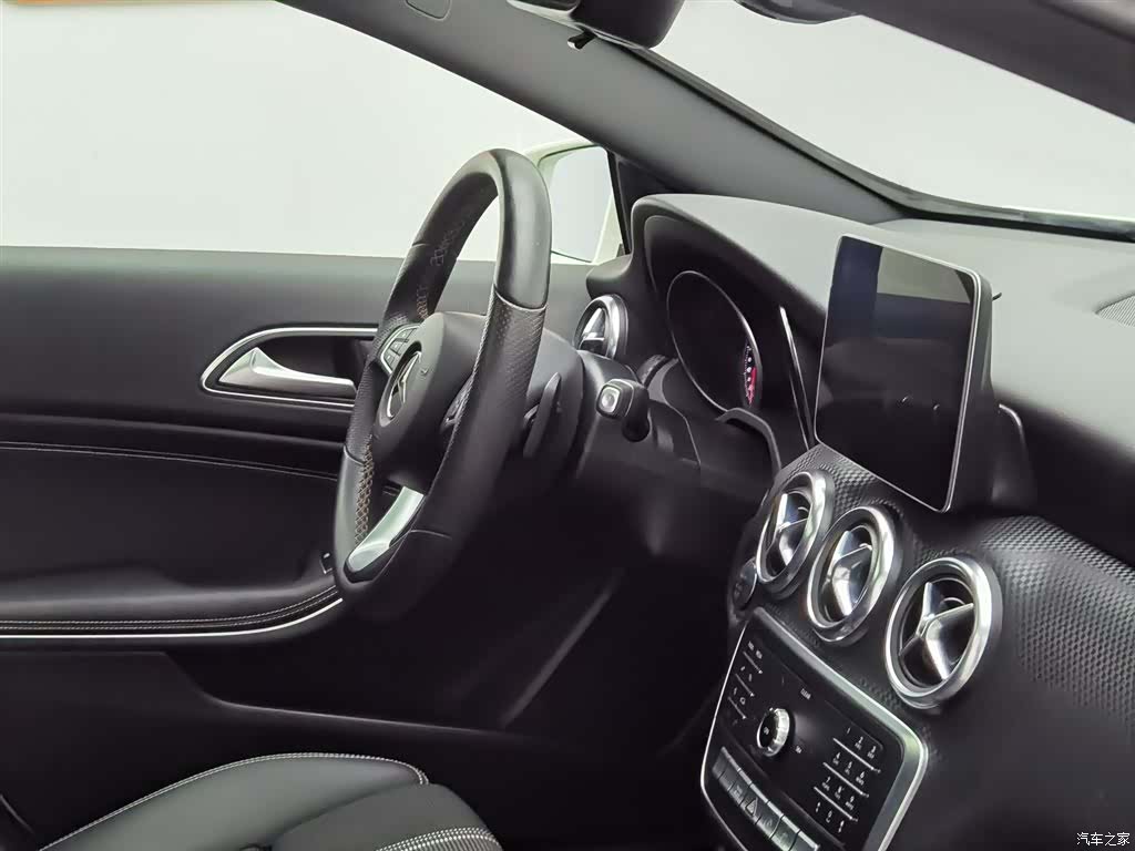 Mercedes-Benz A-Class, 2018 22