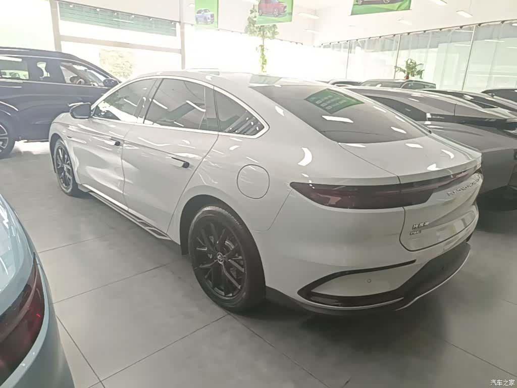 BYD Han, 2025 все фото