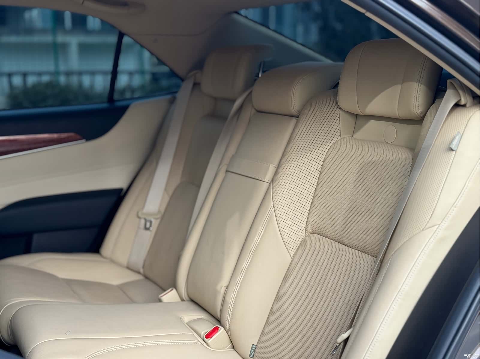 Toyota Crown, 2016 12