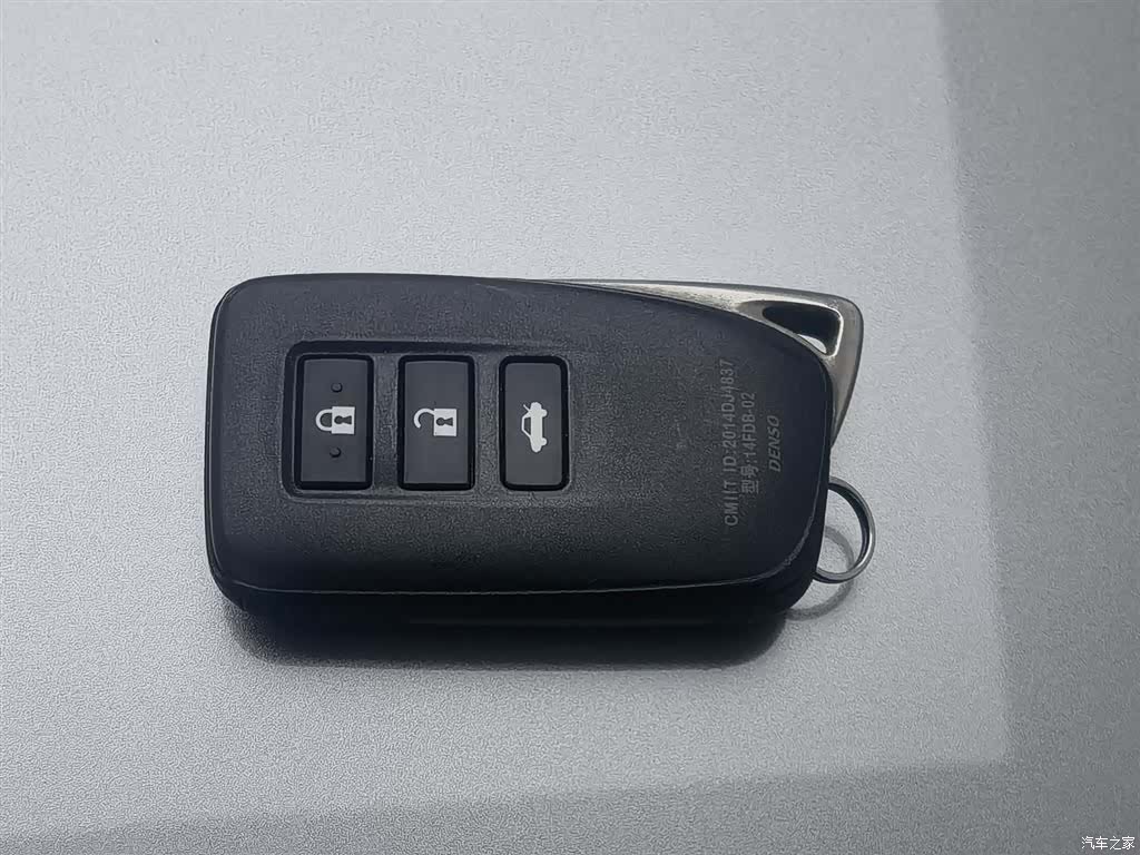 Lexus ES, 2016 19