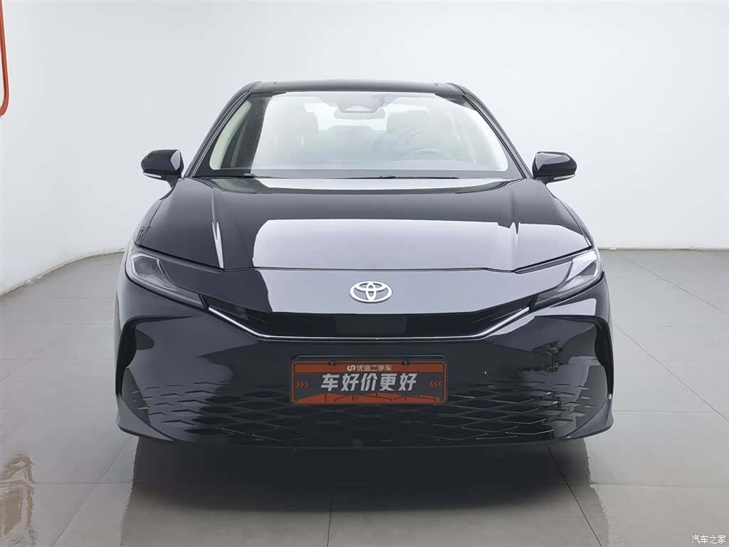 Toyota Camry, 2025 3