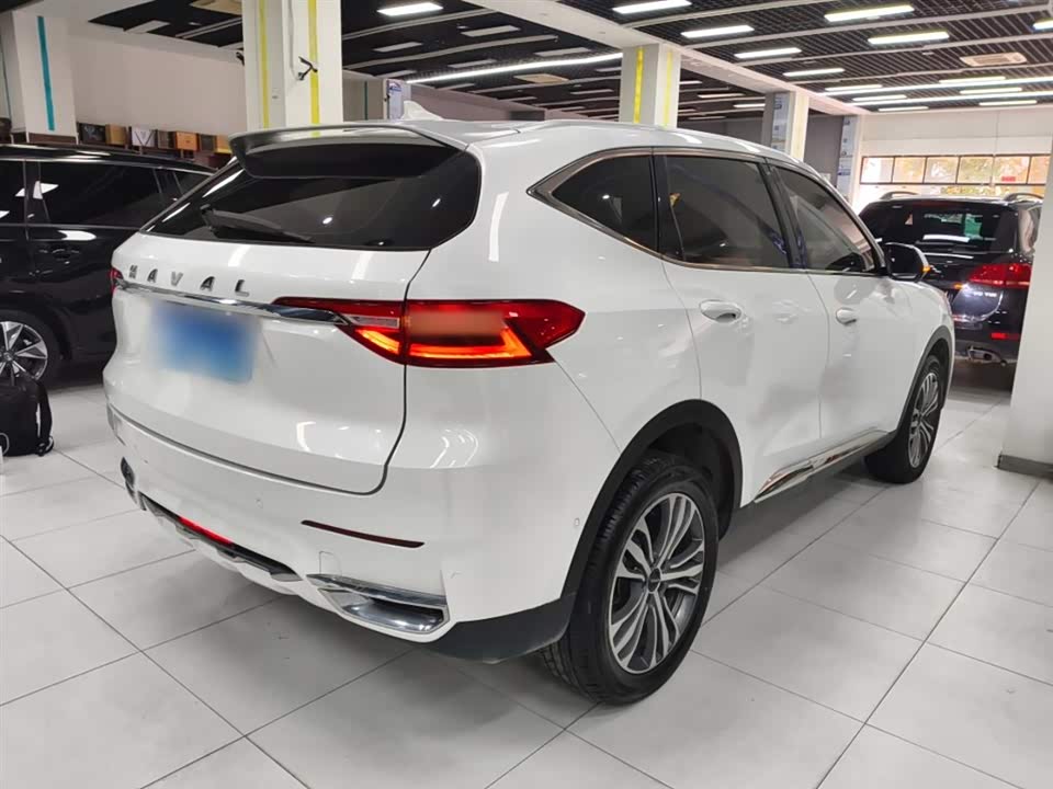 Haval F7