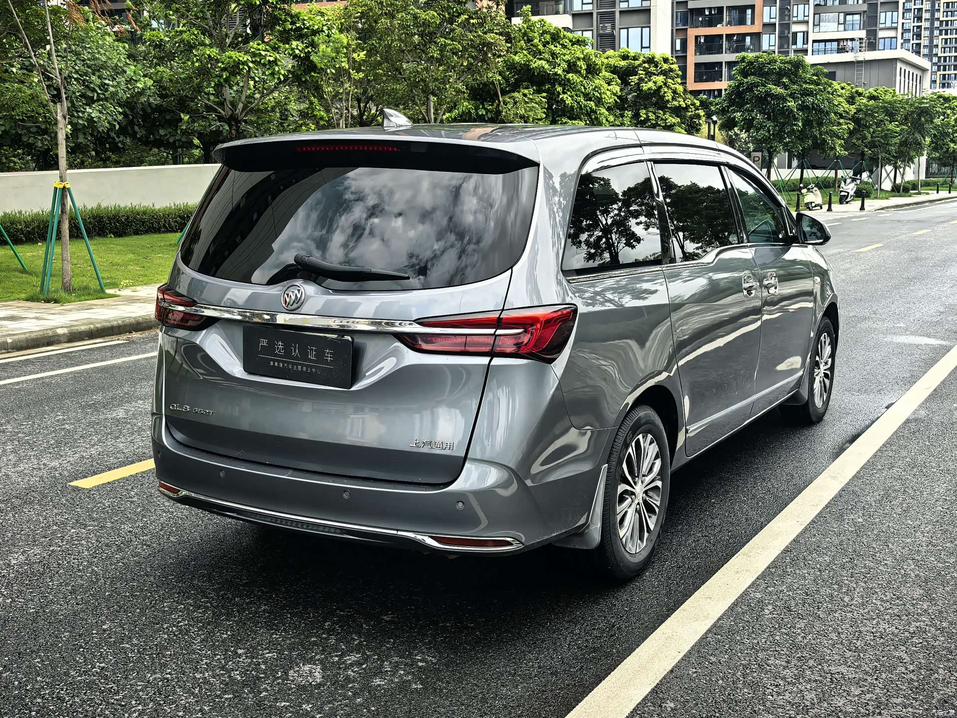 Buick GL8, 2021 2