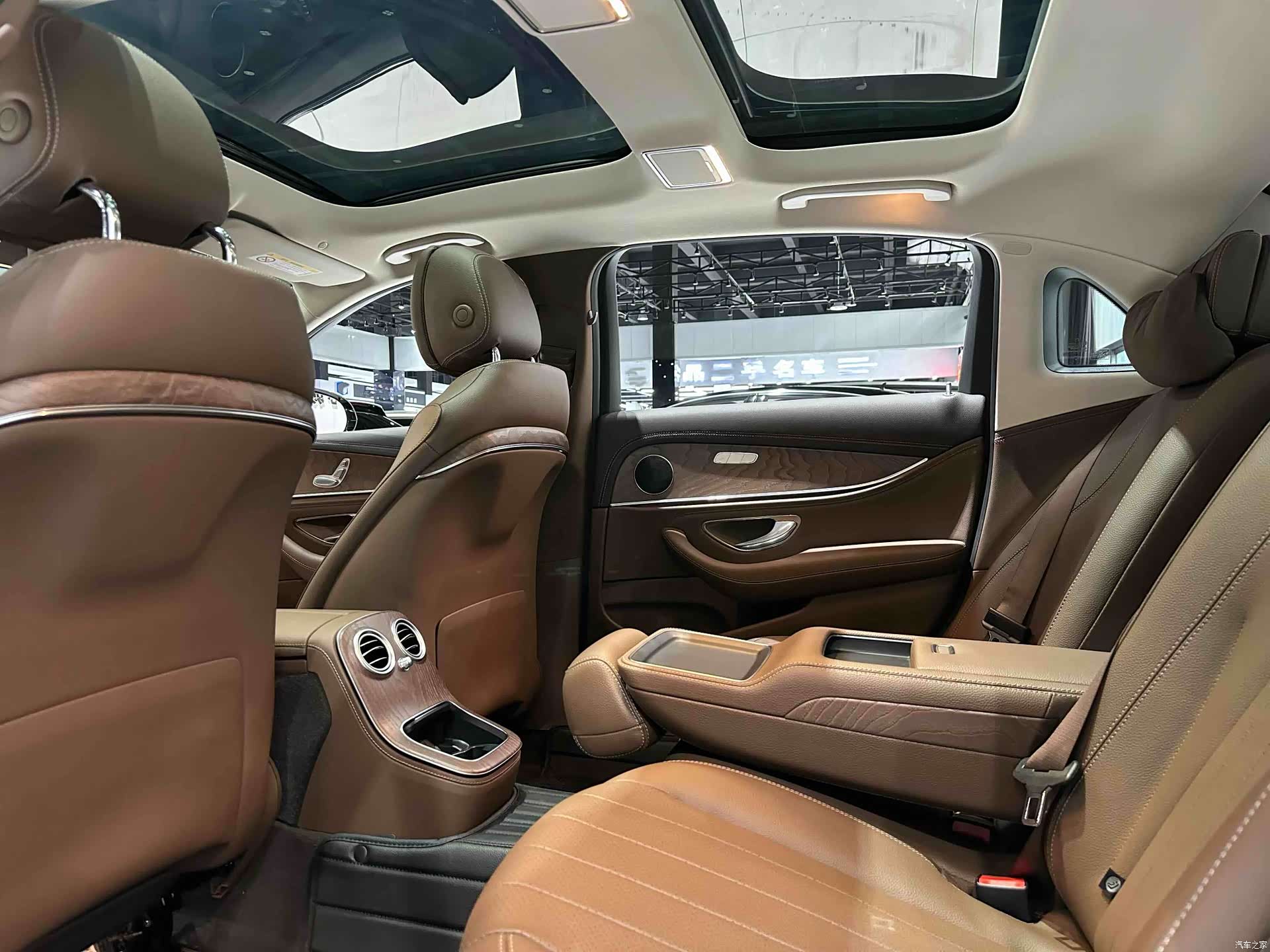 Mercedes-Benz E-Class, 2021 14