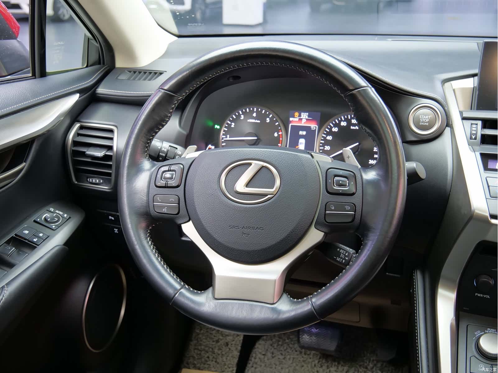 Lexus NX, 2016 13