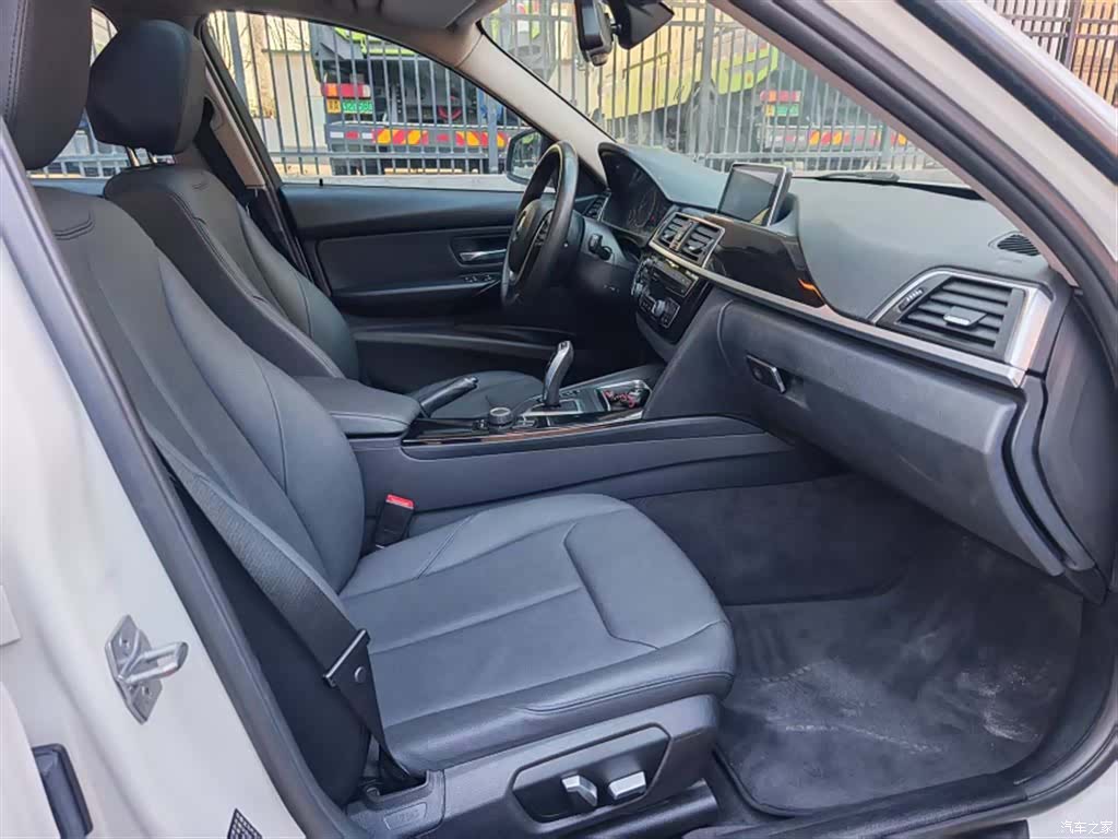 BMW 3 Series, 2016 8