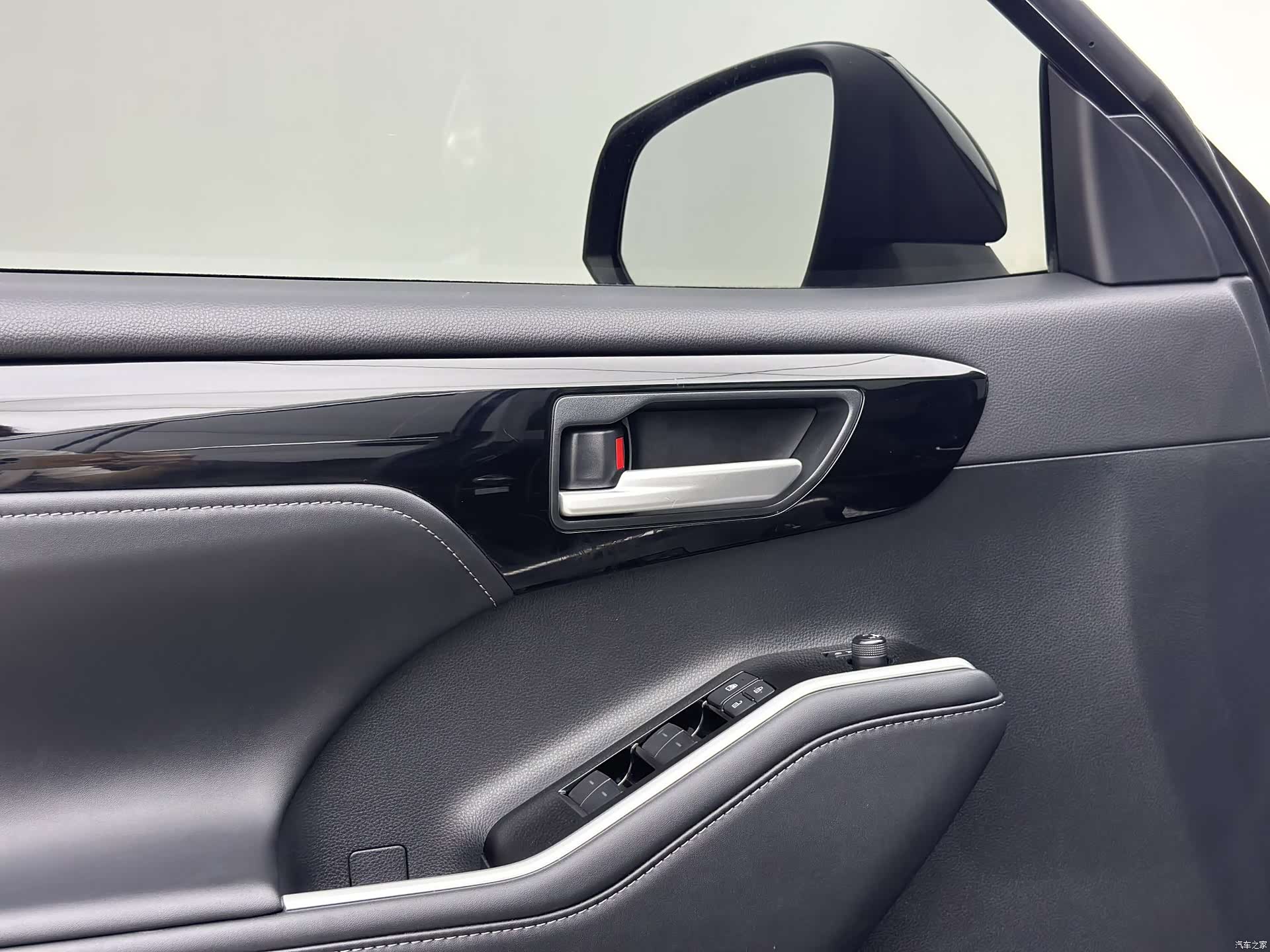 Toyota Highlander, 2023 12