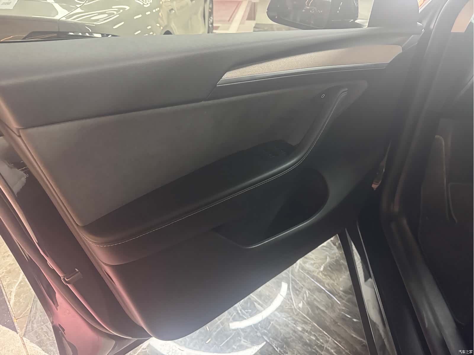 Tesla Model Y, 2023 12