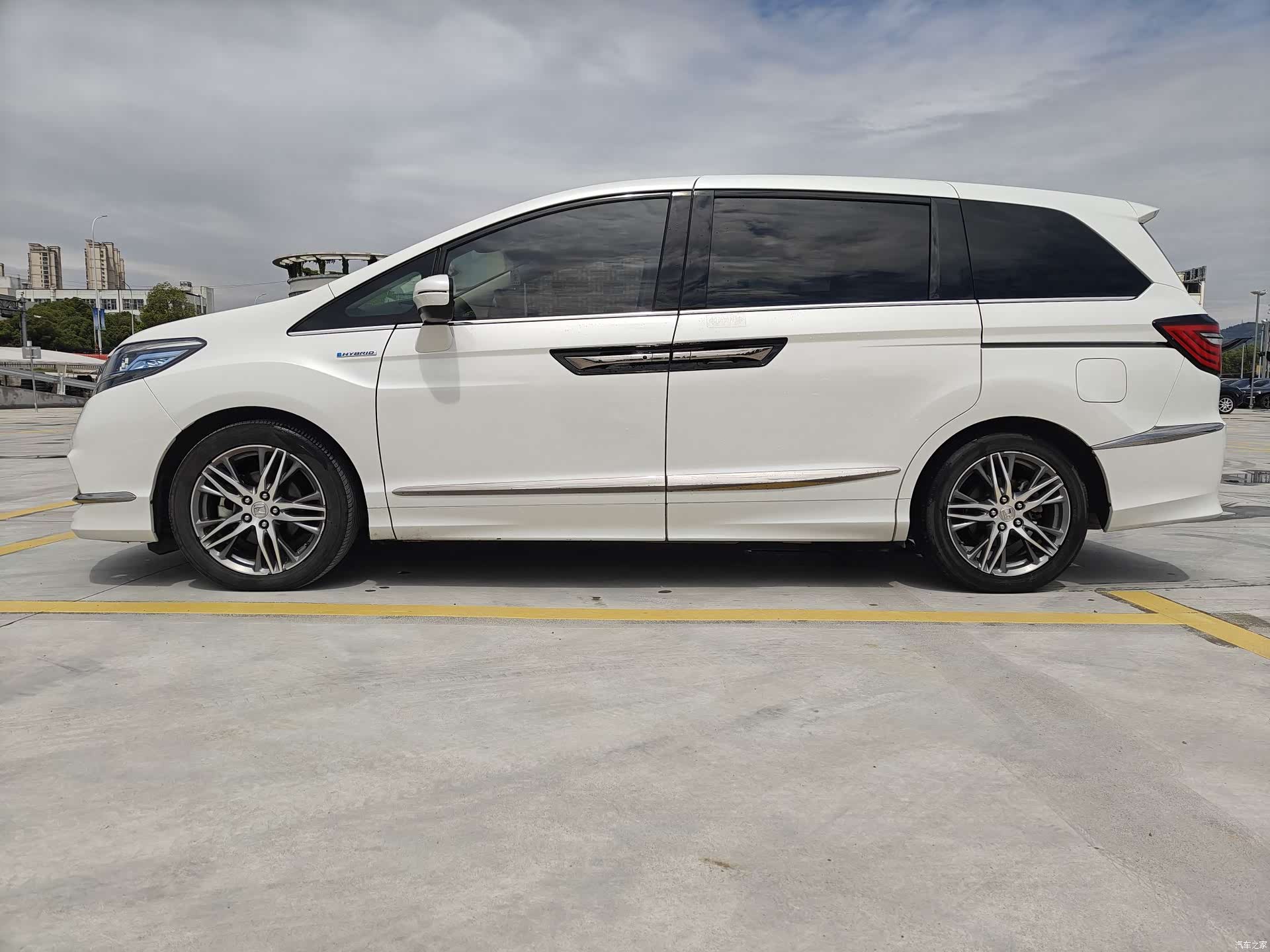 Honda Elysion, 2021 4