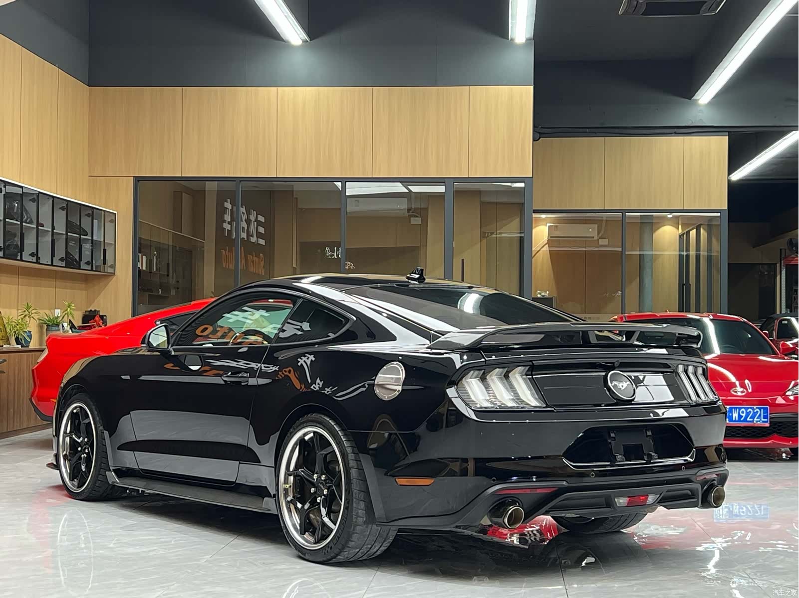 Ford Mustang, 2021 4