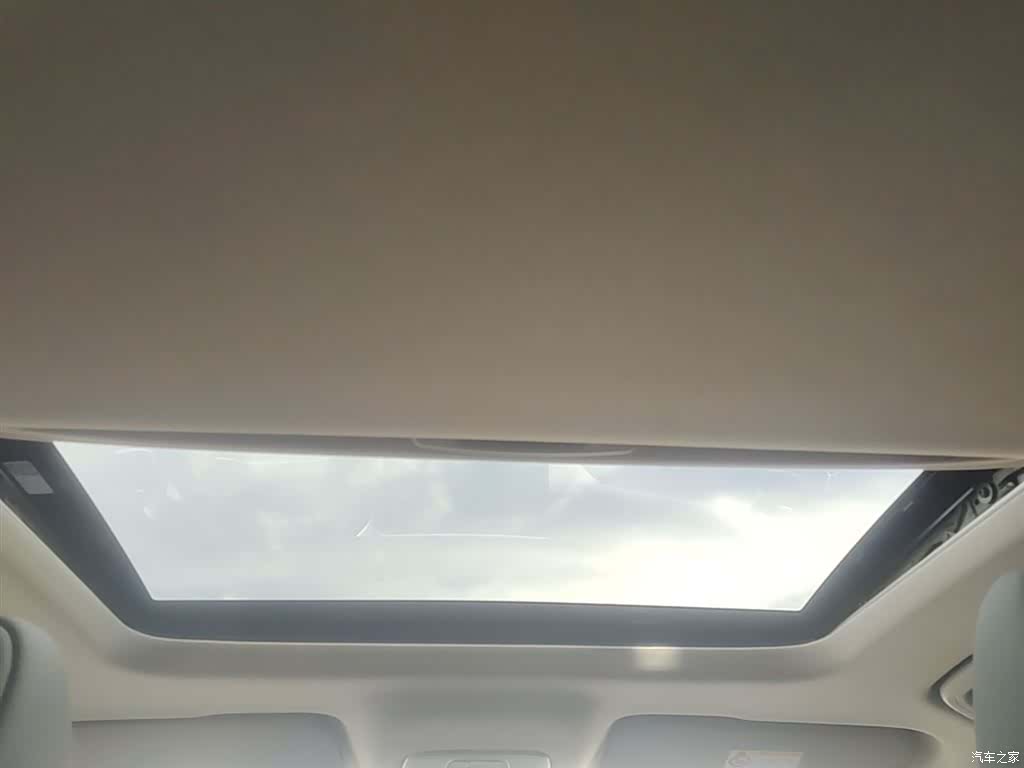 Geely Coolray, 2023 18