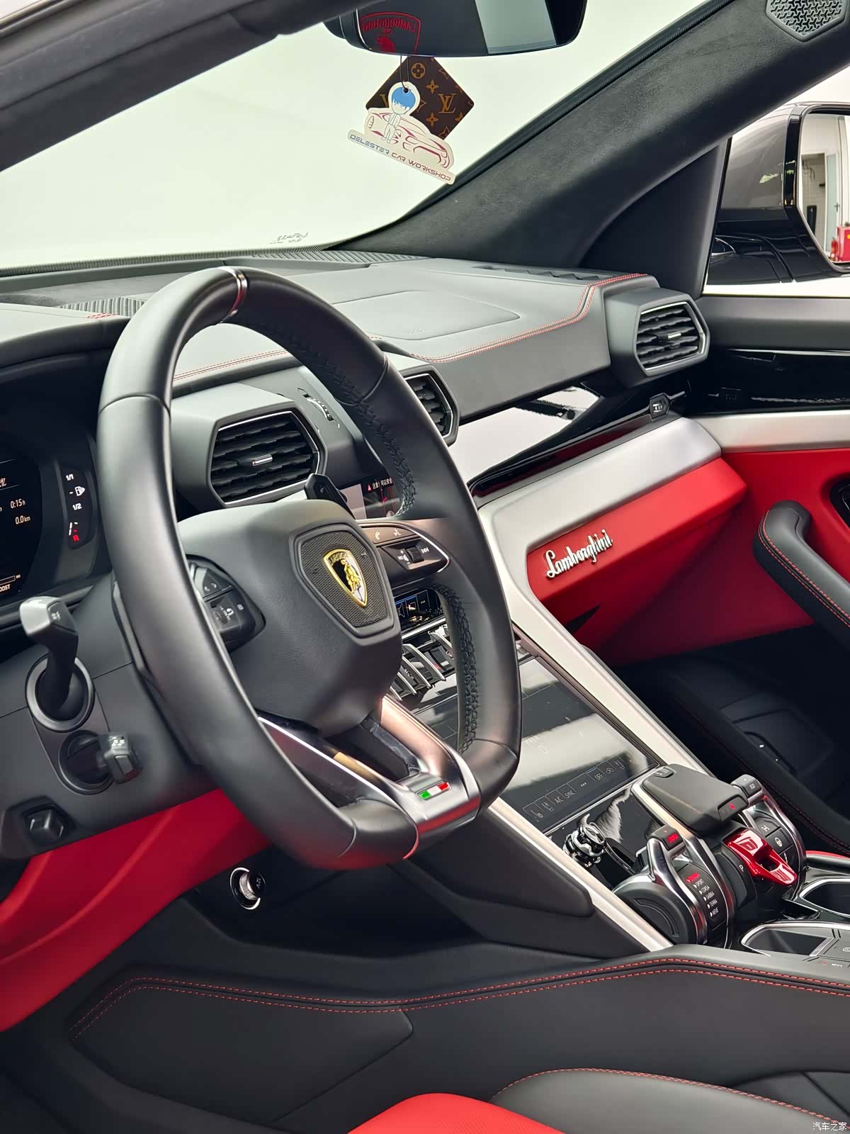 Lamborghini Urus, 2021 14