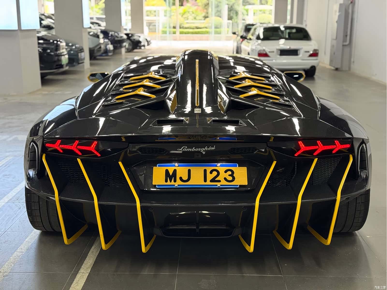 Lamborghini Aventador, 2014 18