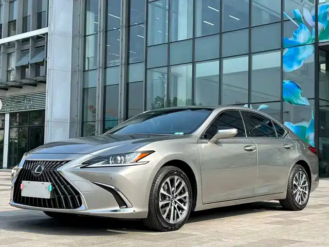 Lexus ES 2023 — купить из Китая под заказ