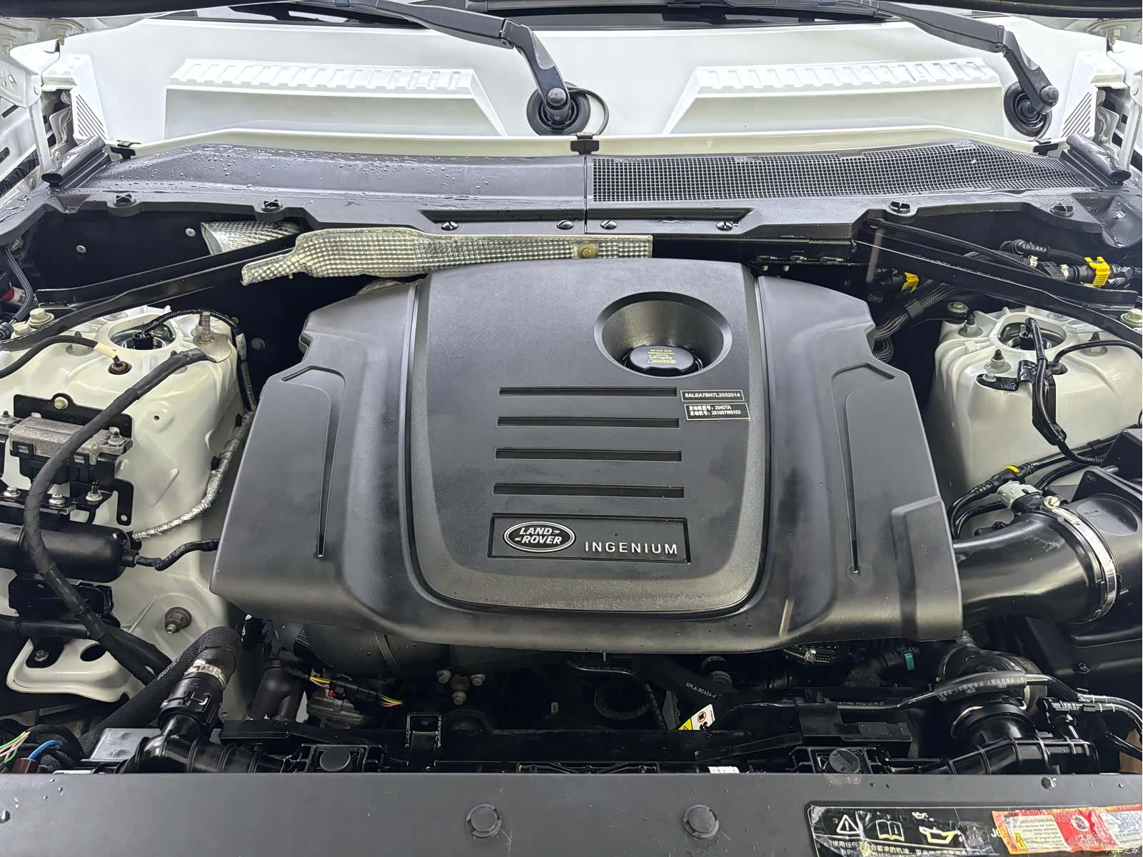 Land Rover Defender, 2022 все фото