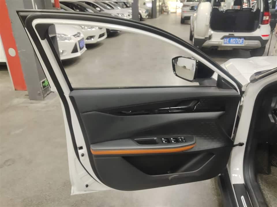 Changan UNI-V