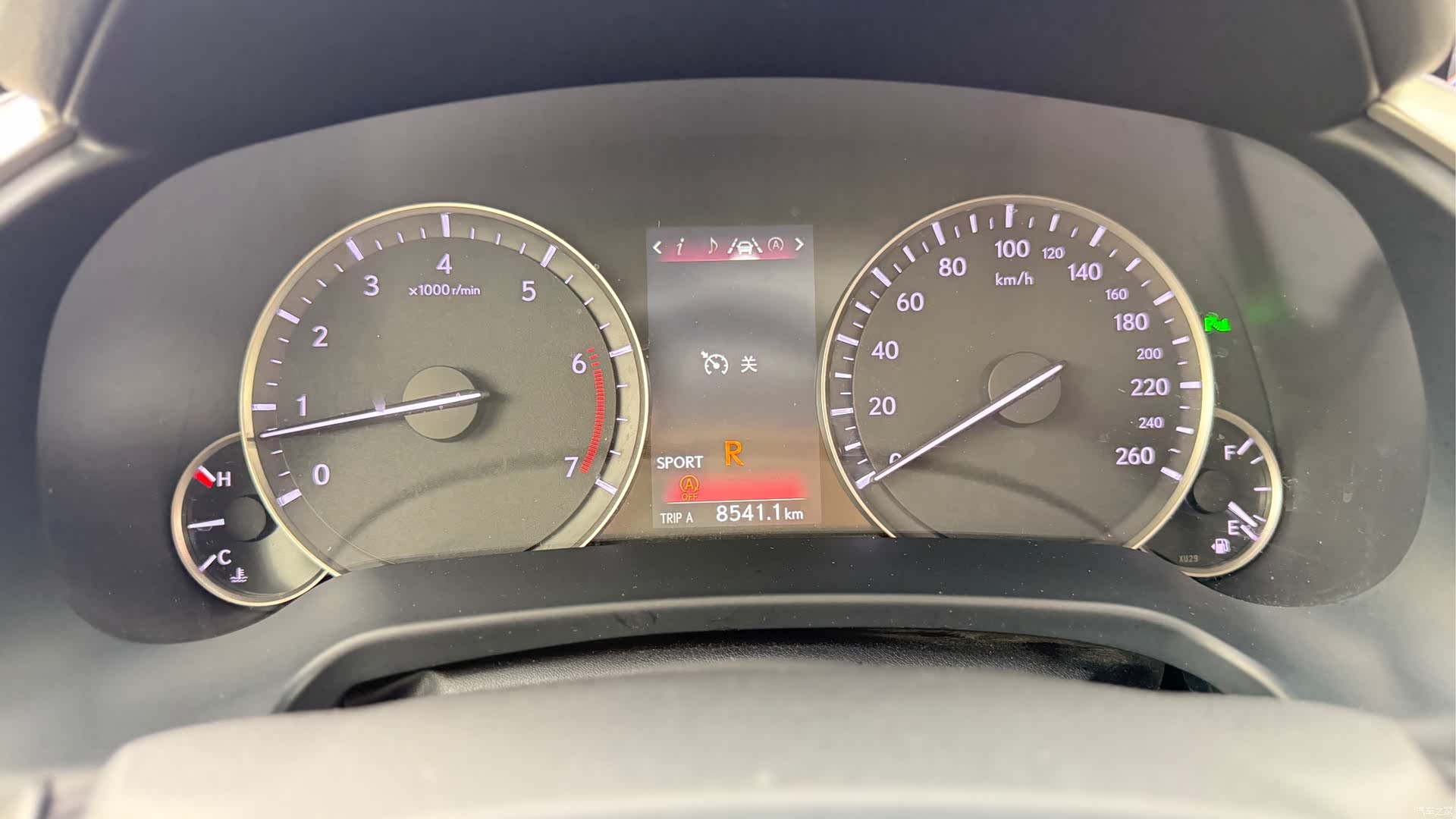 Lexus RX, 2019 21