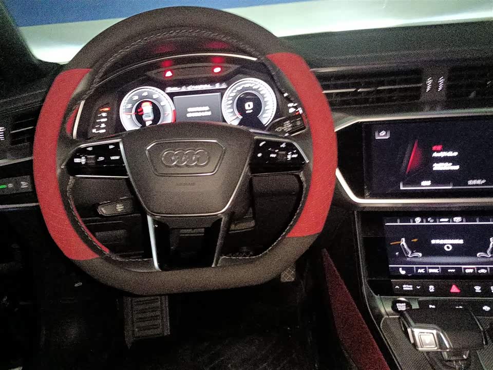 Audi A7L