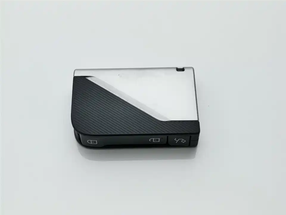 Lynk & Co 06 EM-P