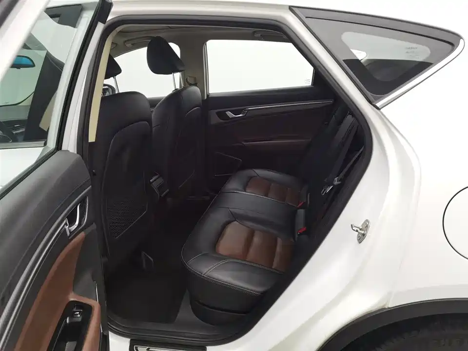 Geely Emgrand GS