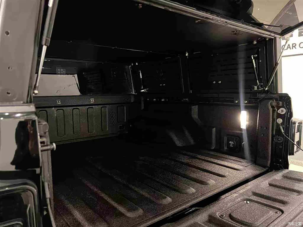 Jeep Gladiator, 2023 21