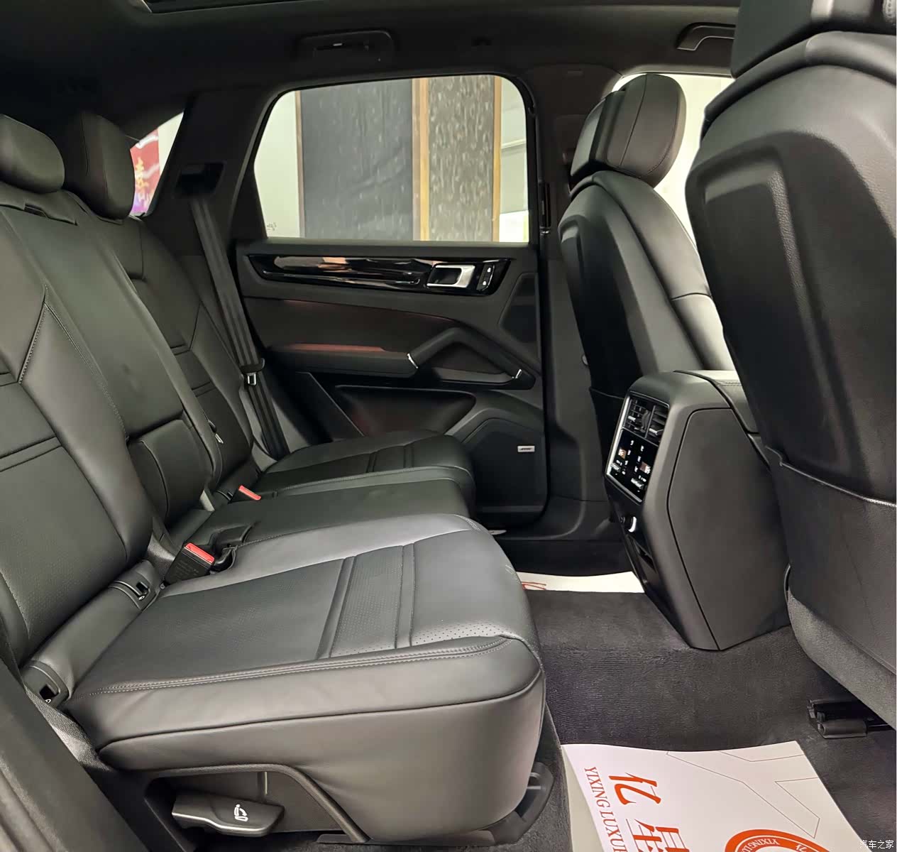 Porsche Cayenne, 2022 12