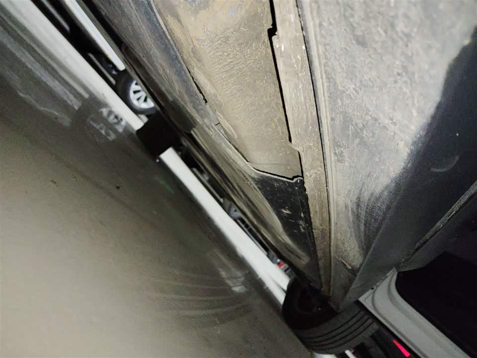 Volkswagen Exploring the shadow