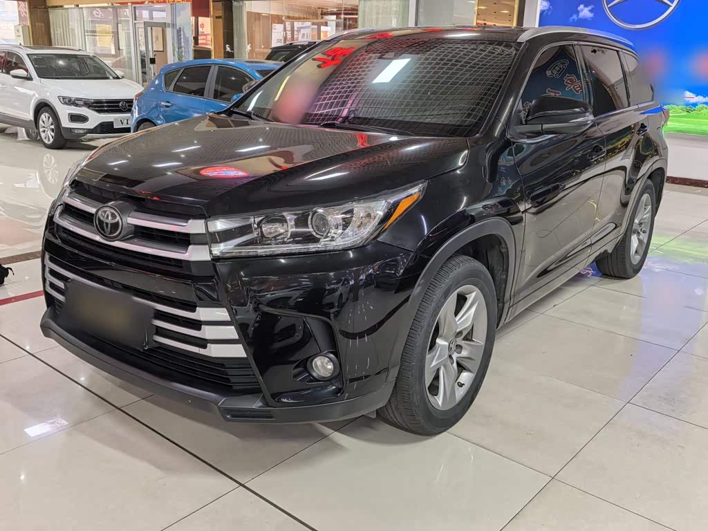 Toyota Highlander 2018 2.0T Luxury 7 мест V