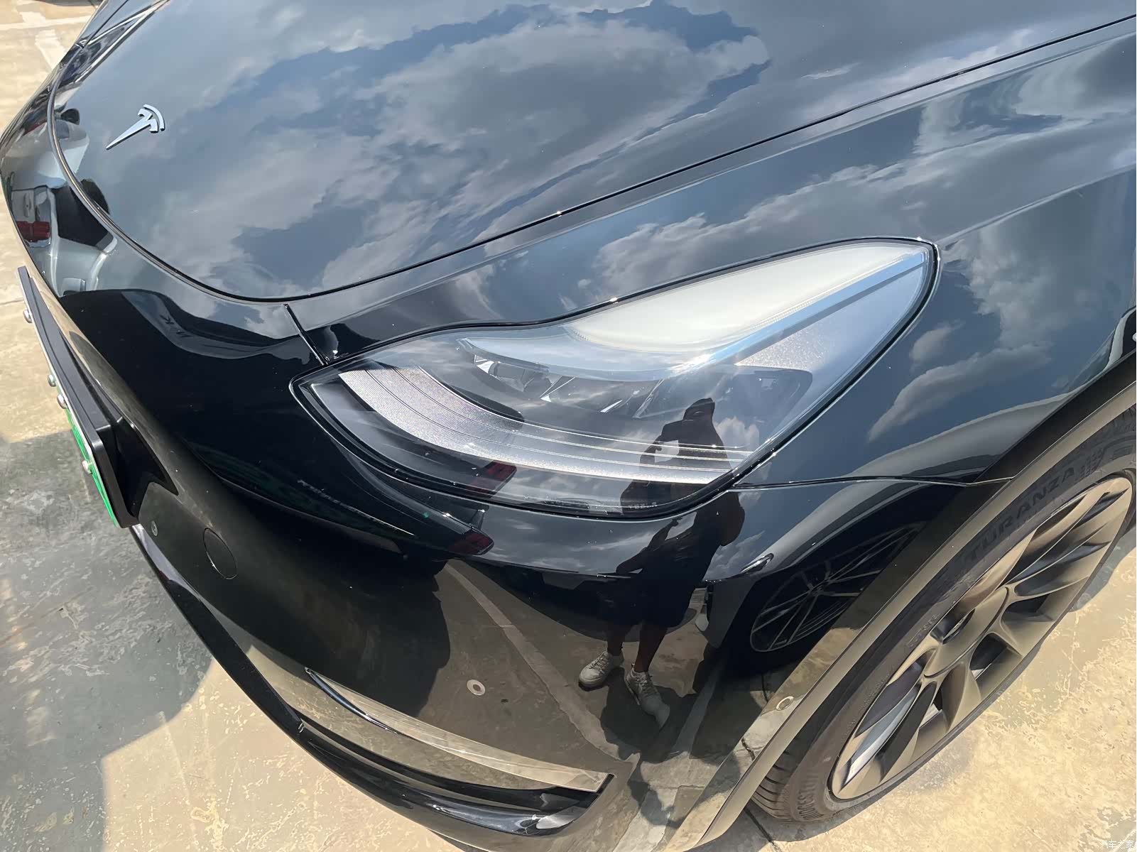 Tesla Model Y, 2022 3