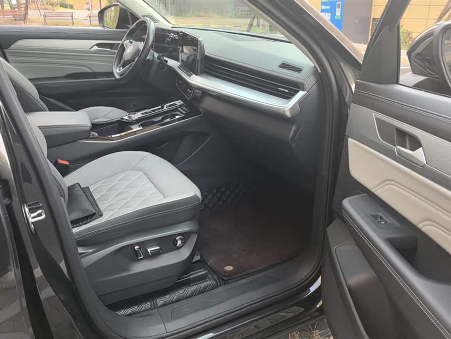 Volkswagen Range patrol