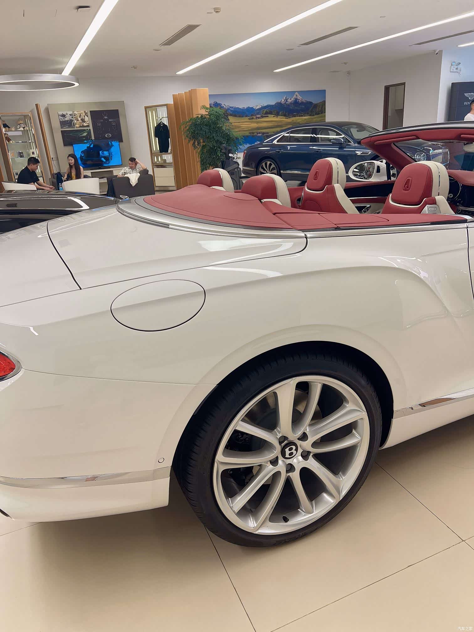 Bentley Continental GT, 2025 10