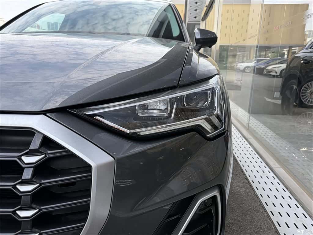 Audi Q3, 2020 12