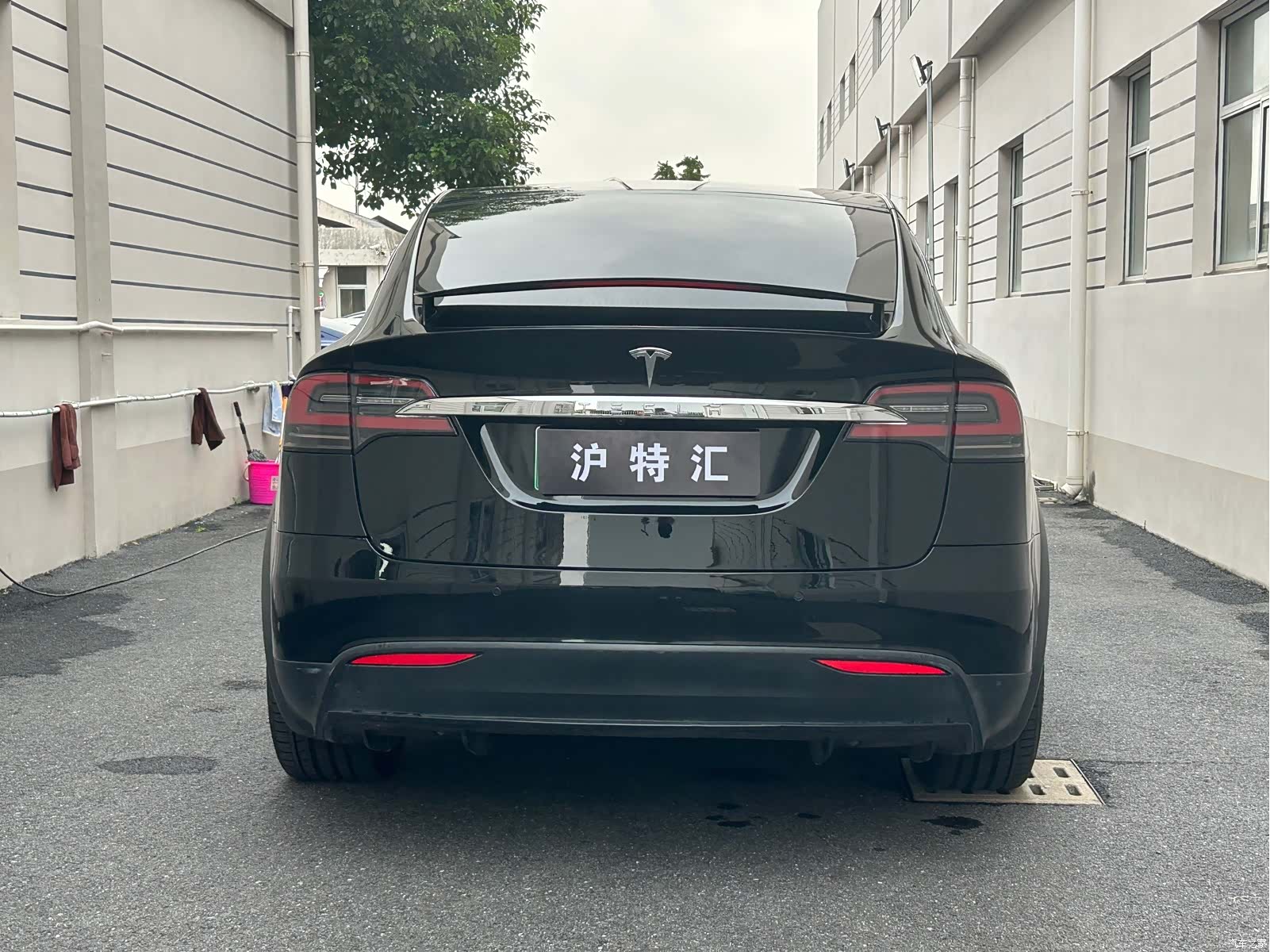Tesla Model X, 2019 3