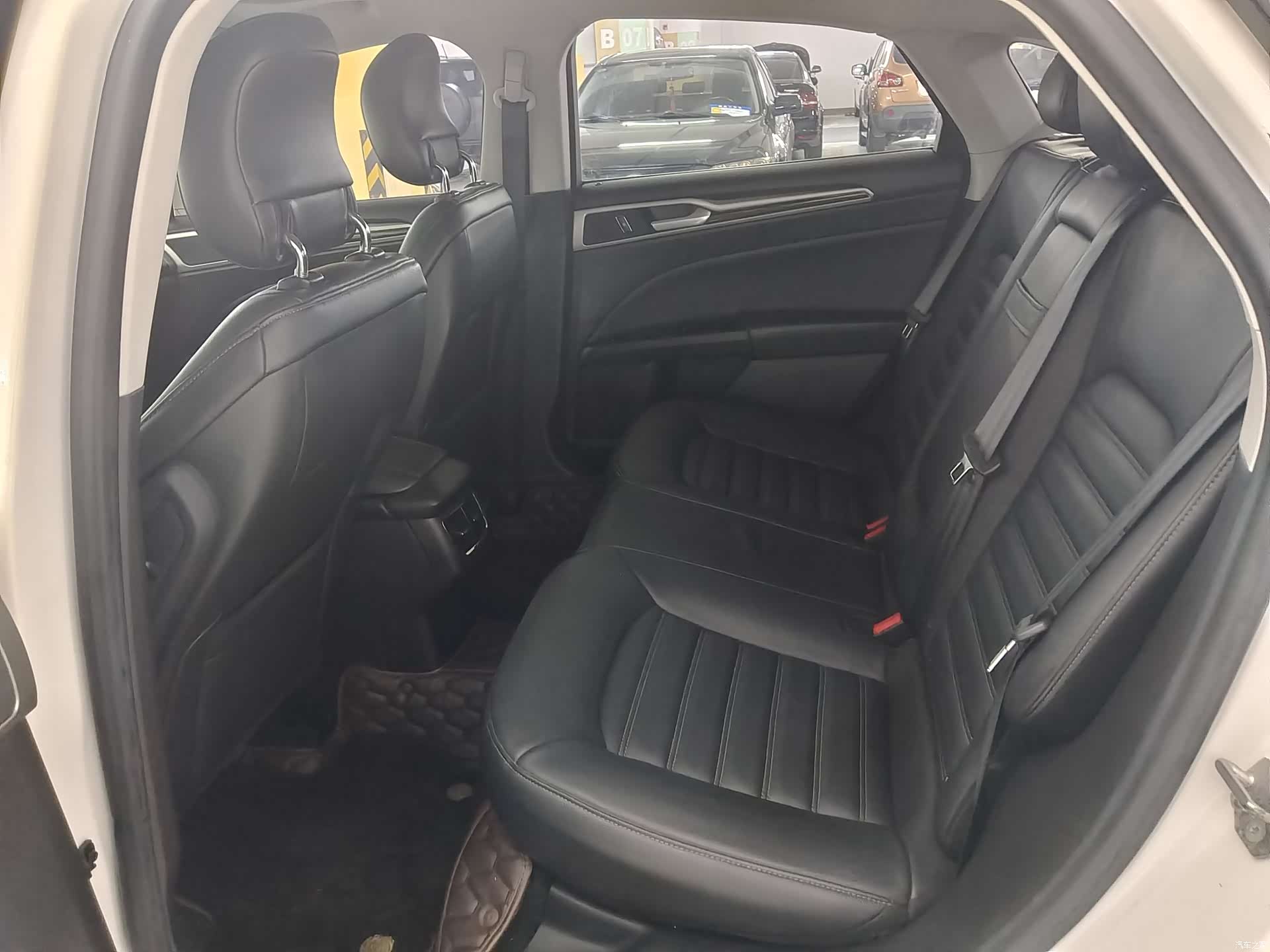 Ford Mondeo, 2016 8