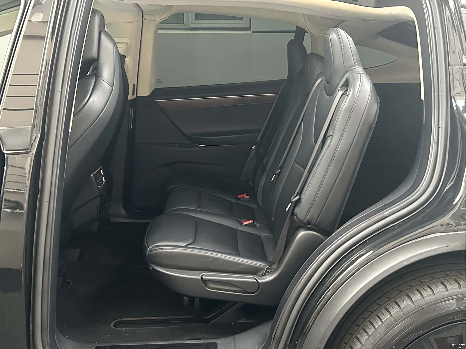 Tesla Model X, 2019 16