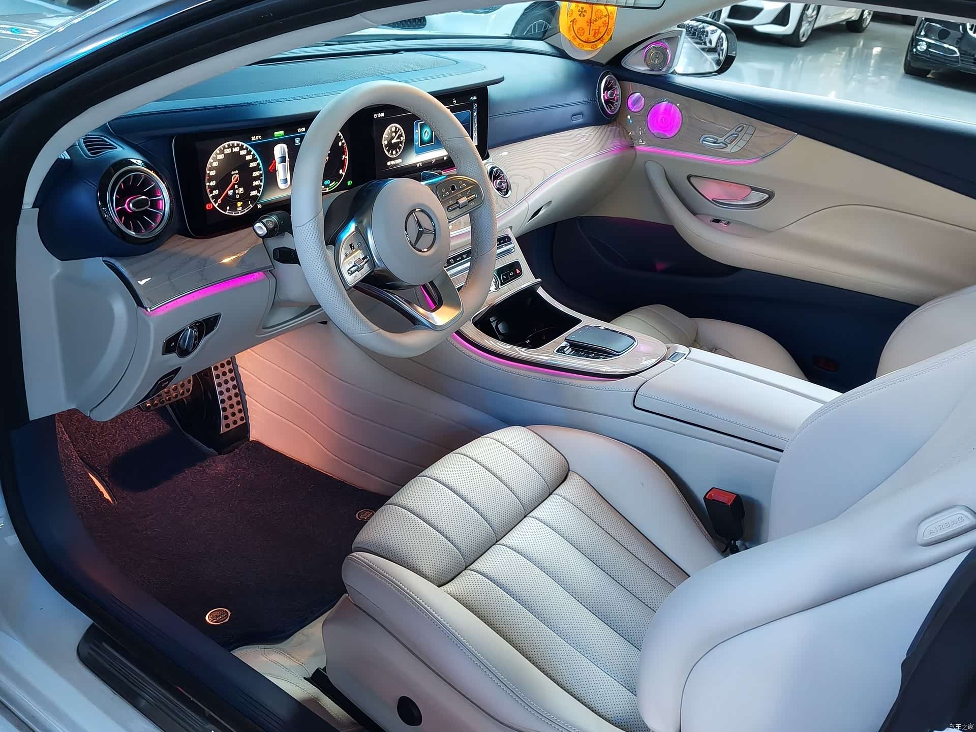 Mercedes-Benz E-Class, 2020 4