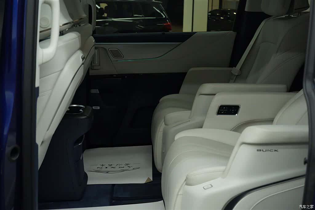 Buick GL8, 2024 23