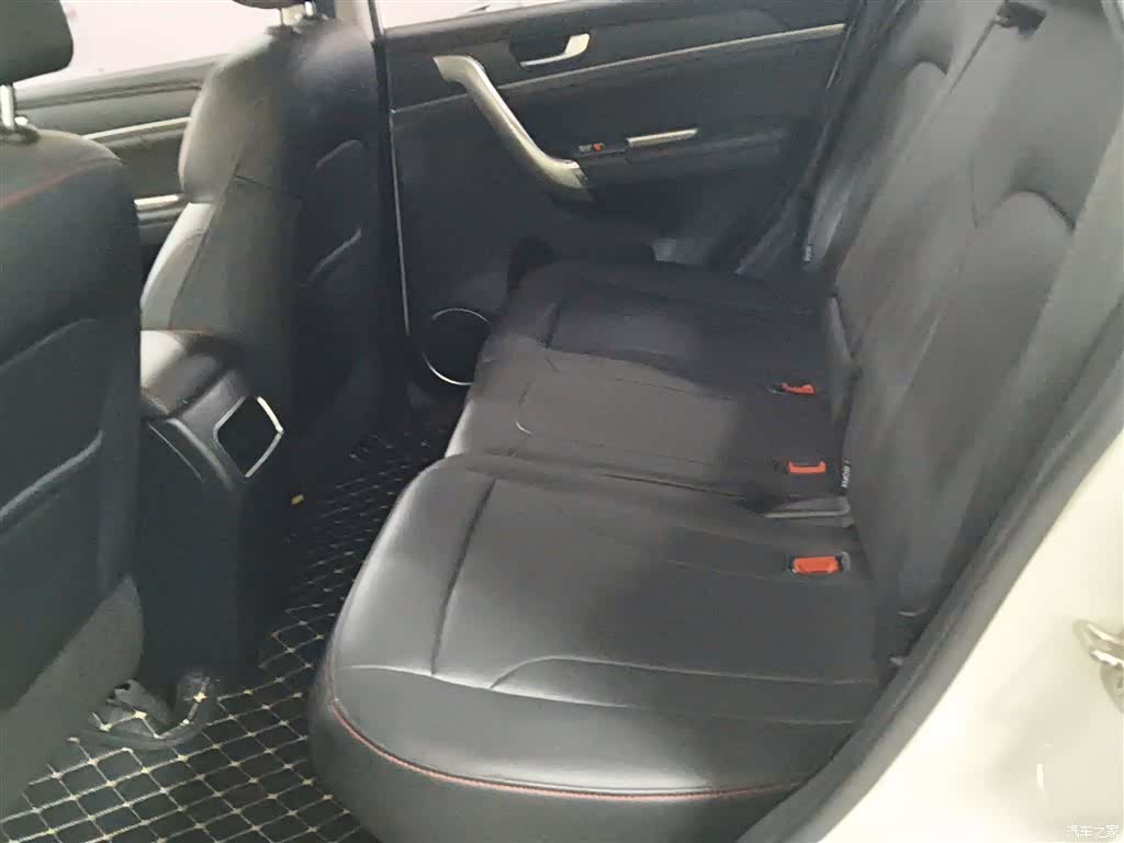Haval M6, 2018 13