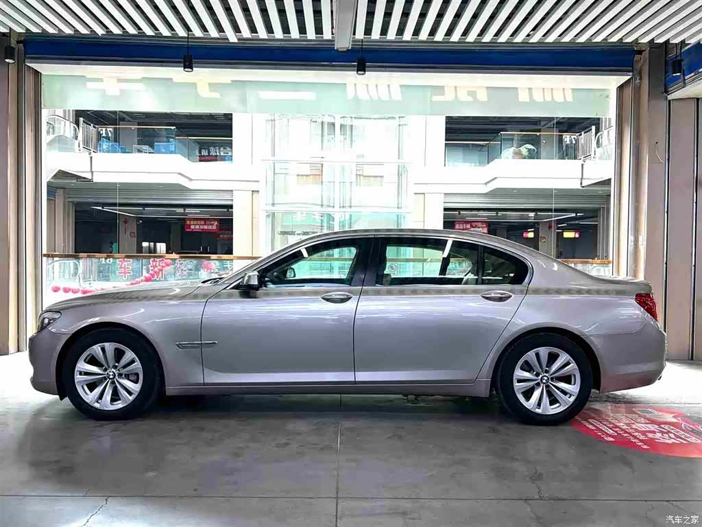 BMW 7 Series, 2012 все фото