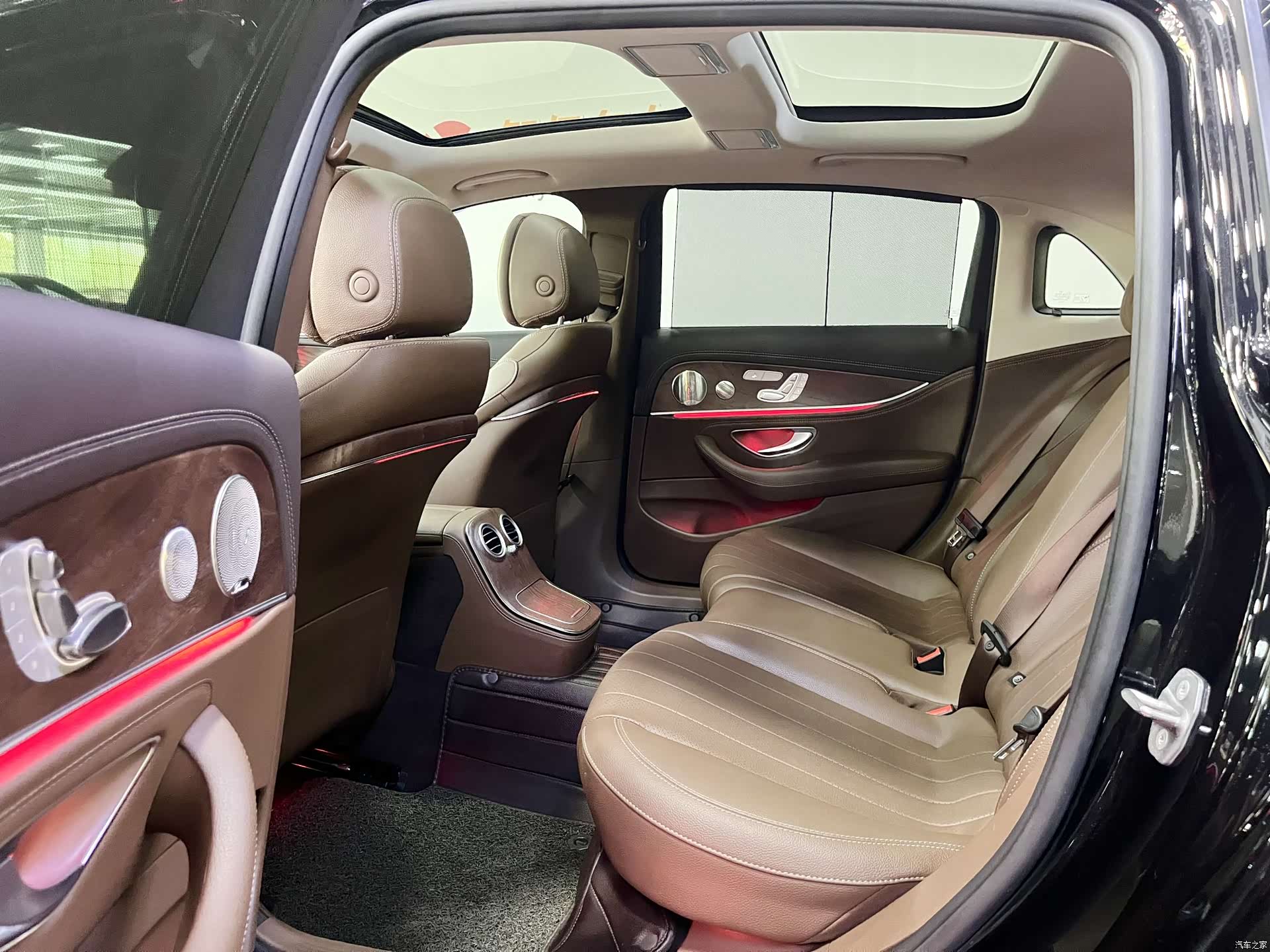 Mercedes-Benz E-Class, 2023 8